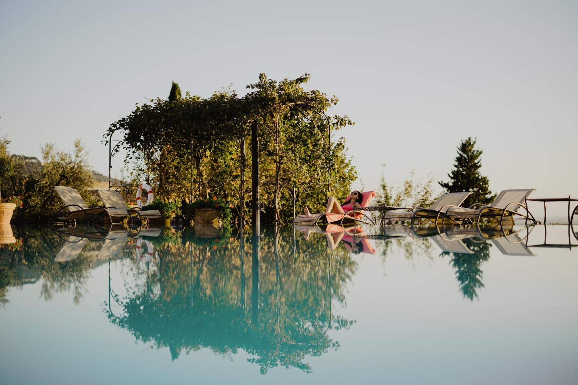 Il Falconiere Relais & Spa Cortona Luaran gambar